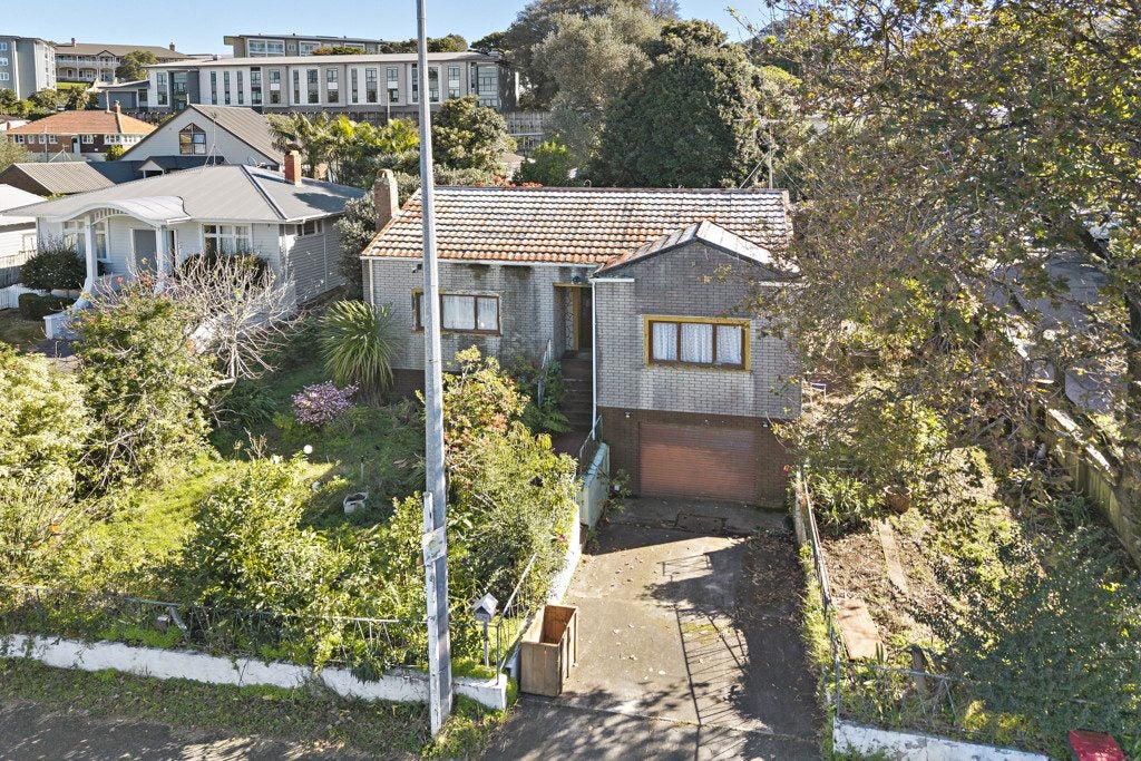 7 Hillsborough Road, Hillsborough, Auckland - Carousel 1
