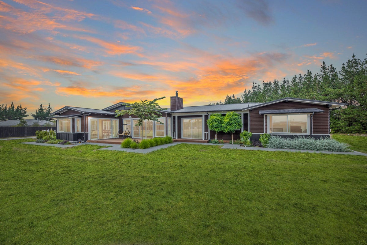 3 Cullen Avenue, Swannanoa, Rangiora - Carousel 1