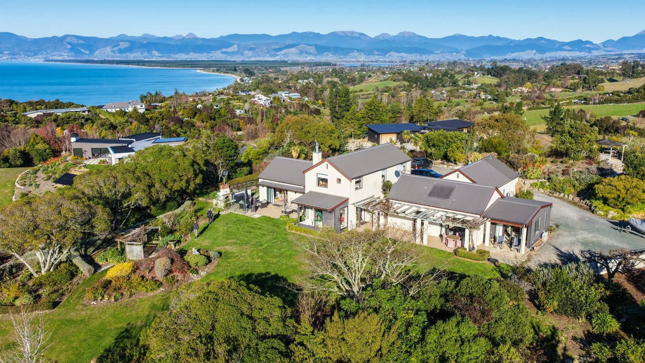39 Pippin Lane, Ruby Bay, Mapua - Carousel 1