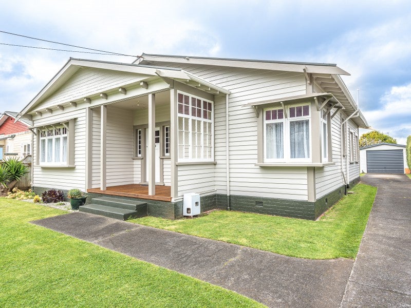 7 Godwin Crescent, College Estate, Whanganui - Carousel 2