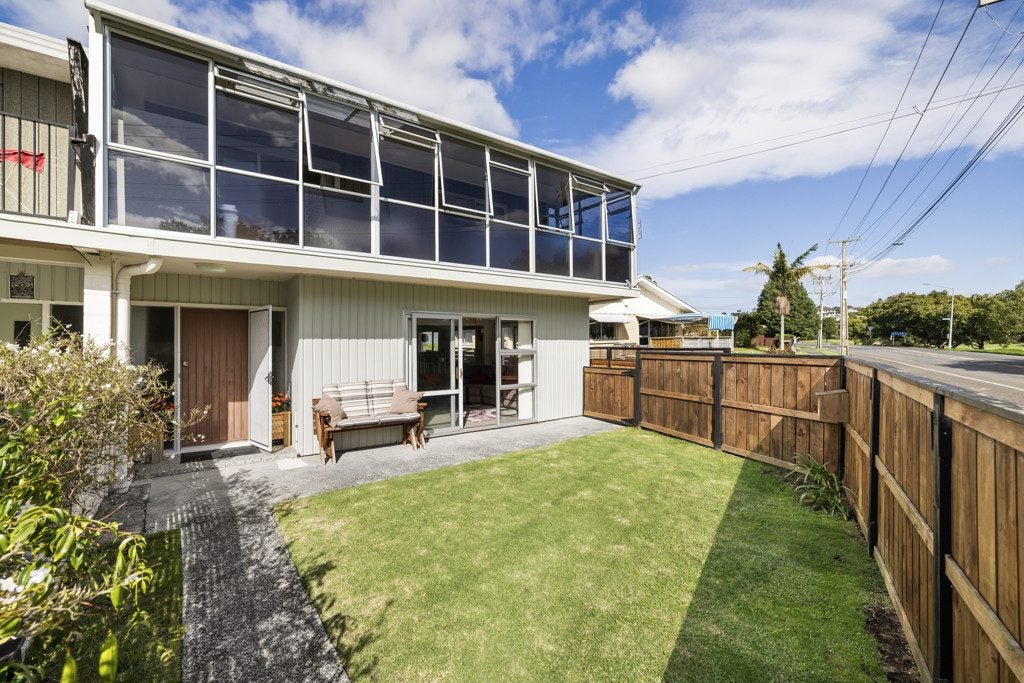 74 Vale Street, Otumoetai, Tauranga - Carousel 1
