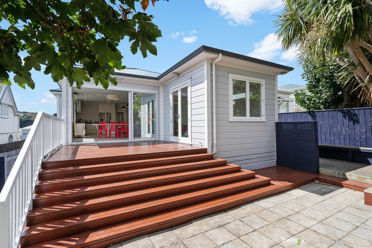 50 Wright Street, Mount Cook, Wellington - Carousel 1