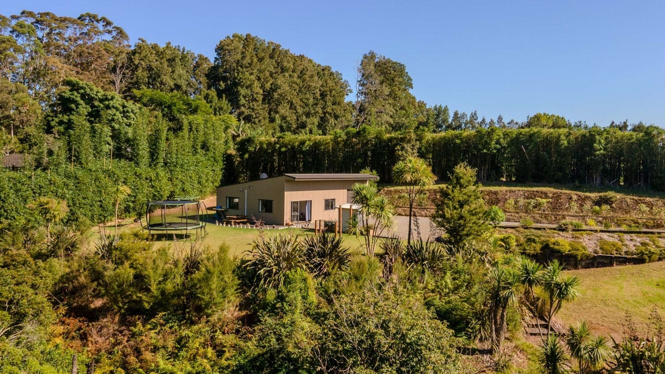37 Ness Road, Waipapa, Kerikeri - Carousel 1