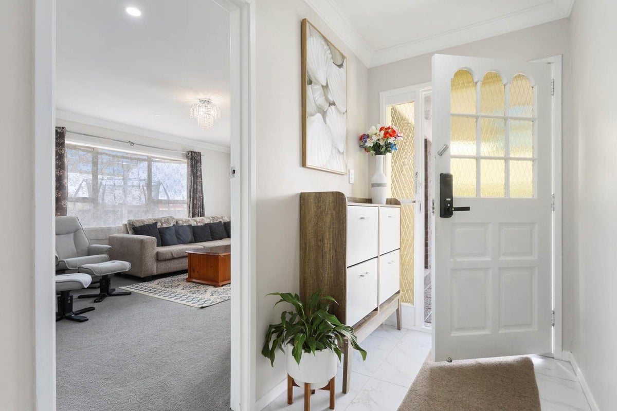 3/68 Glen Avenue, Papatoetoe, Auckland - Carousel 2