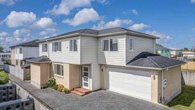 19 Woodford Avenue, Henderson, Auckland - Carousel 1