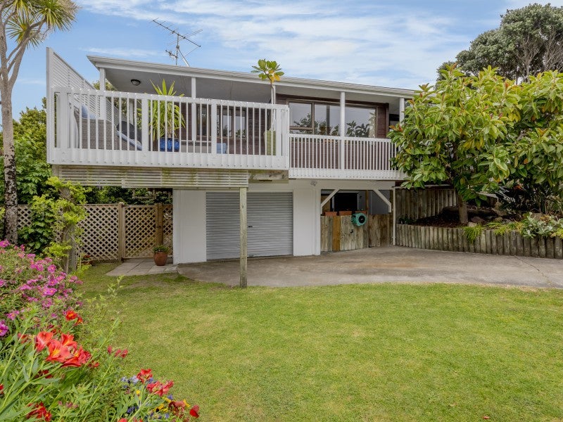 44A Waimea Road, Waikanae Beach, Waikanae - Carousel 1