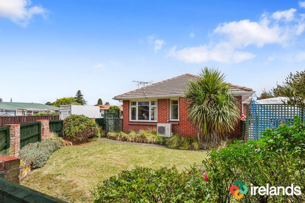 2 Minaret Street, Mairehau, Christchurch - Carousel 1