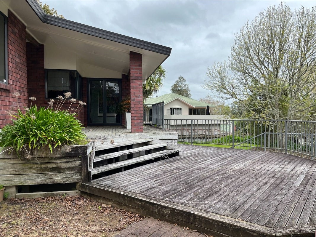 37 Aloma Way, Glenview, Hamilton - Carousel 2