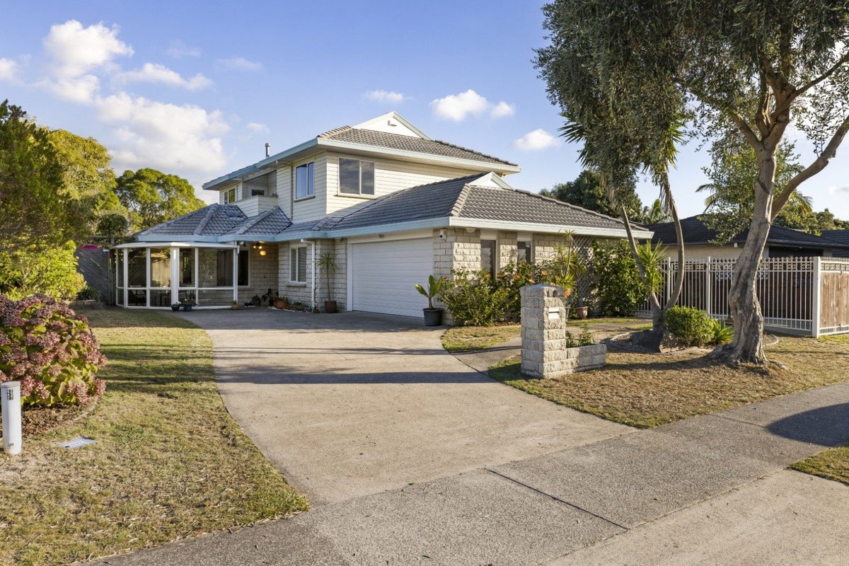 43 Longview Drive, Papamoa Beach, Papamoa - Carousel 1