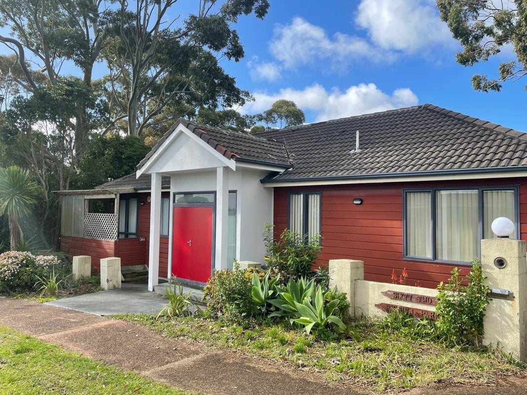 62 Sunhill Road, Sunnyvale, Auckland - Carousel 1