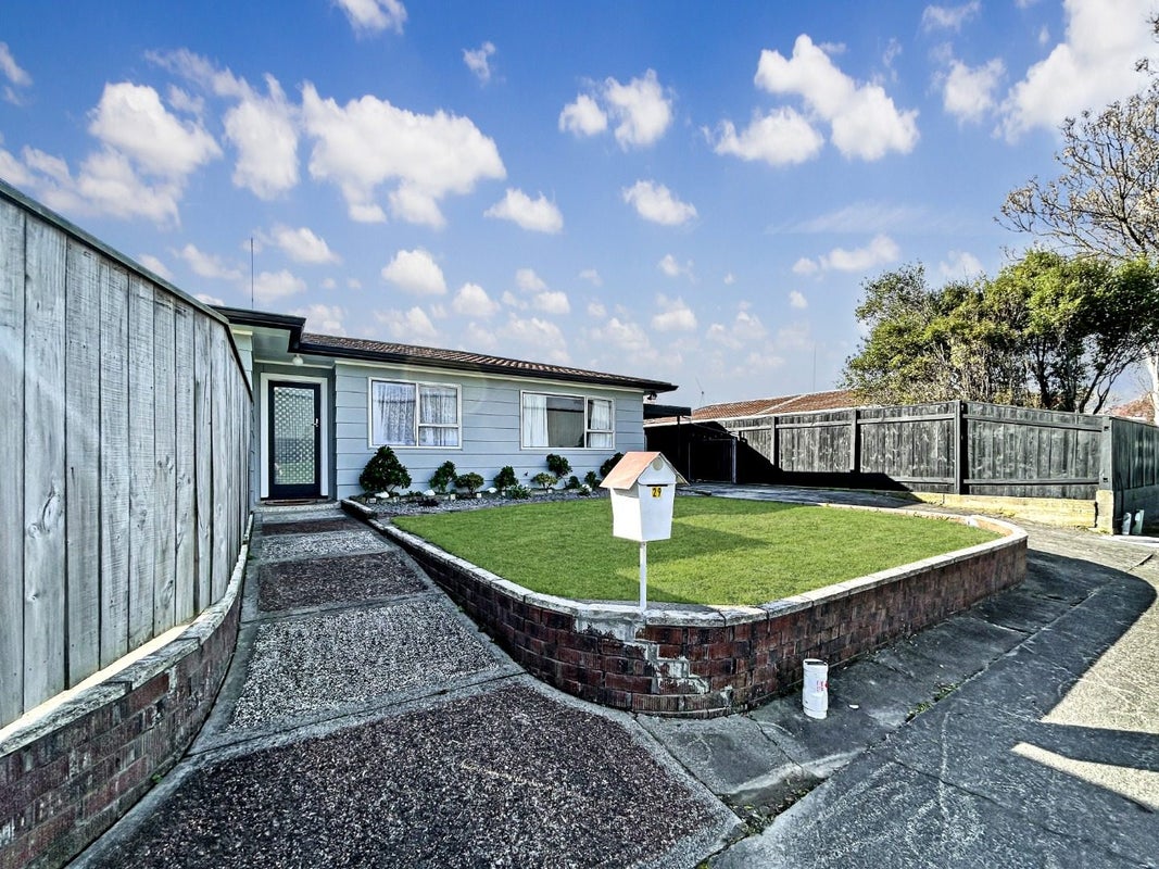 29 Kaimanawa Street, Kelvin Grove, Palmerston North - Carousel 1