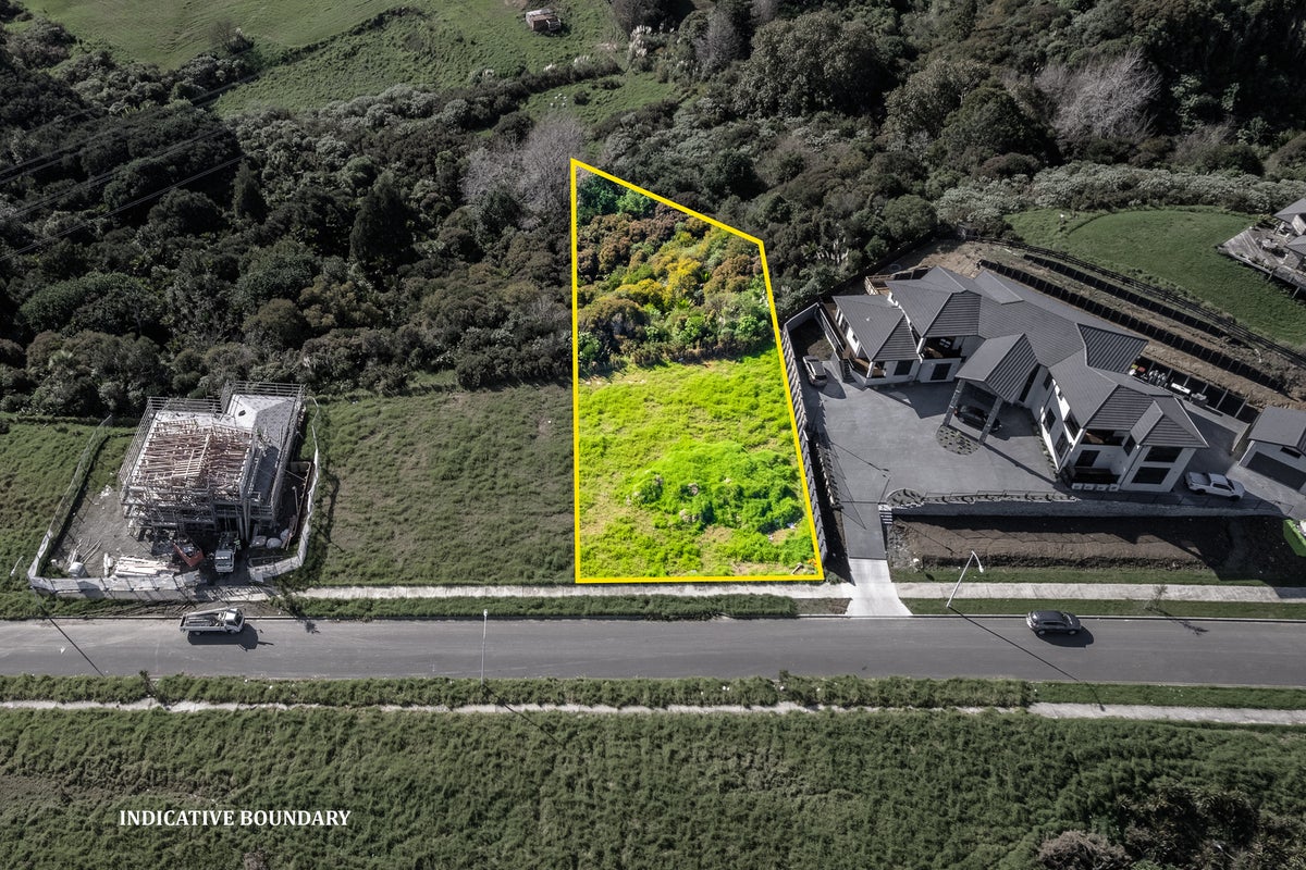 5 Annmarie Avenue, Totara Park, Auckland - Carousel 1