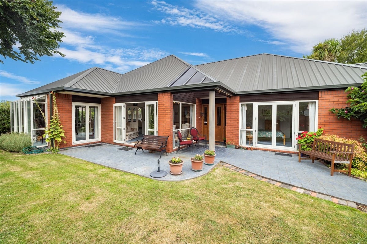 3/8 Ilam Road, Upper Riccarton, Christchurch - Carousel 1