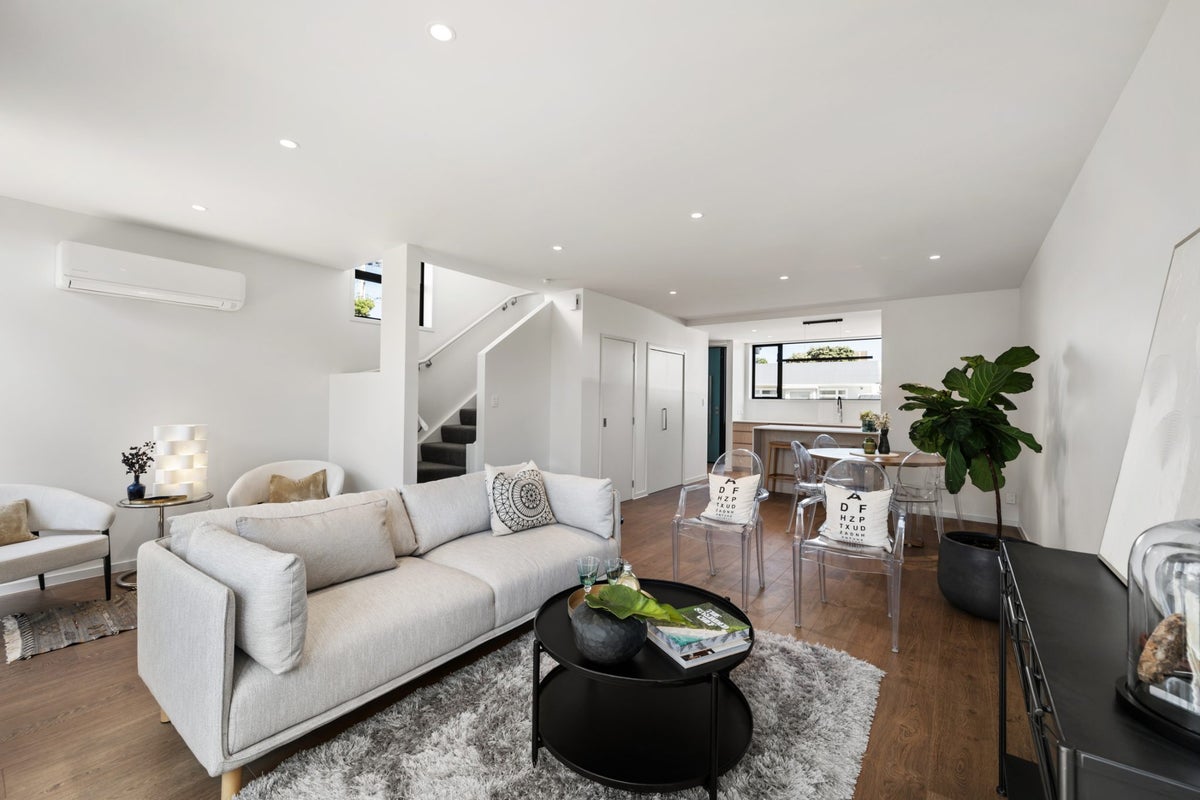 96A Apu Crescent, Lyall Bay, Wellington, Wellington - Carousel 2