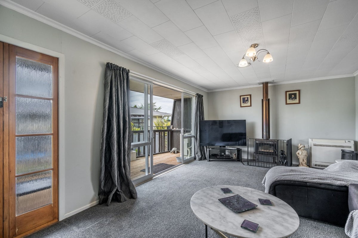 27 Iona Place, Strathern, Invercargill - Carousel 2