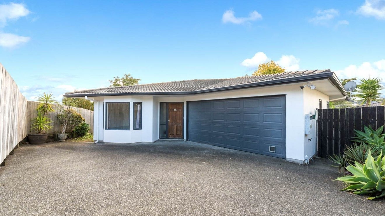87C Seaview Road, Glenfield, Auckland - Carousel 1