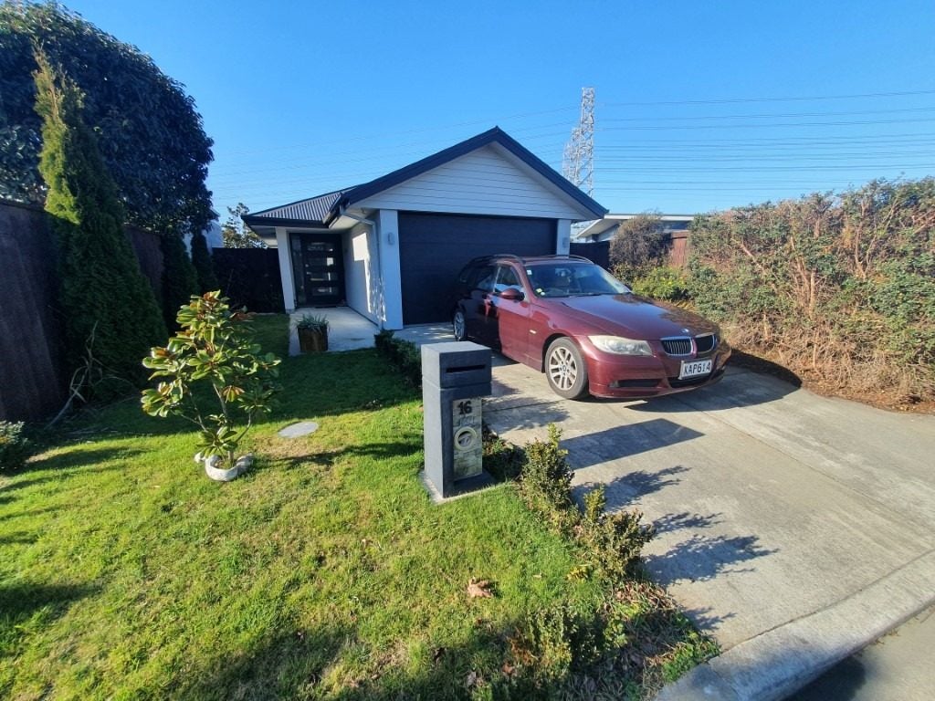 16 Millesimes Way, Yaldhurst, Christchurch - Carousel 1