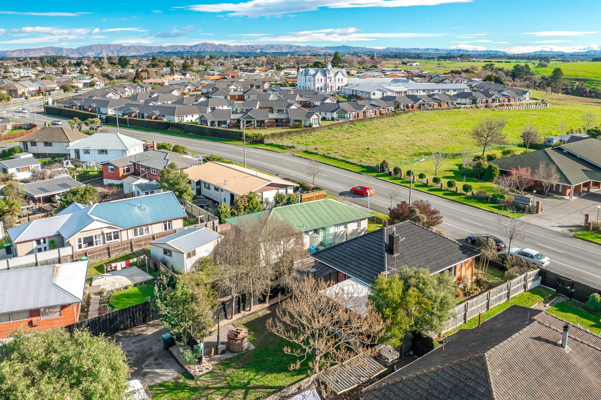 21 Old North Road, Marchwiel, Timaru - Carousel 45