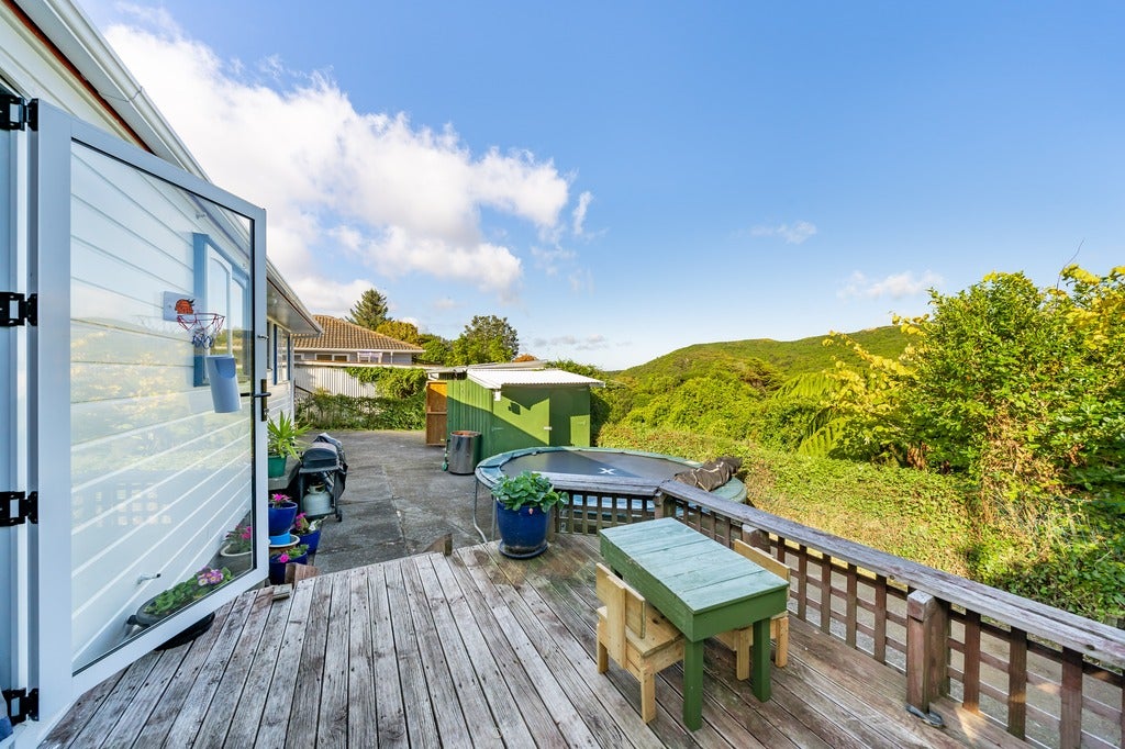 59 Waipounamu Drive, Kelson, Lower Hutt - Carousel 12
