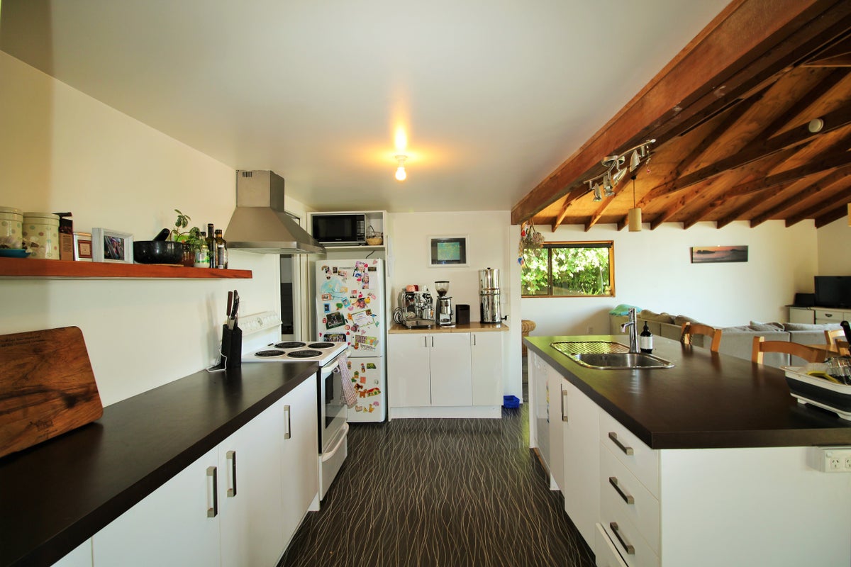 9 School Road, Kakanui - Carousel 2