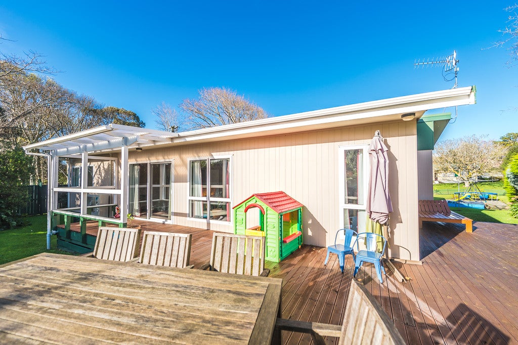 2 Turere Place, Otamatea, Whanganui - Carousel 1