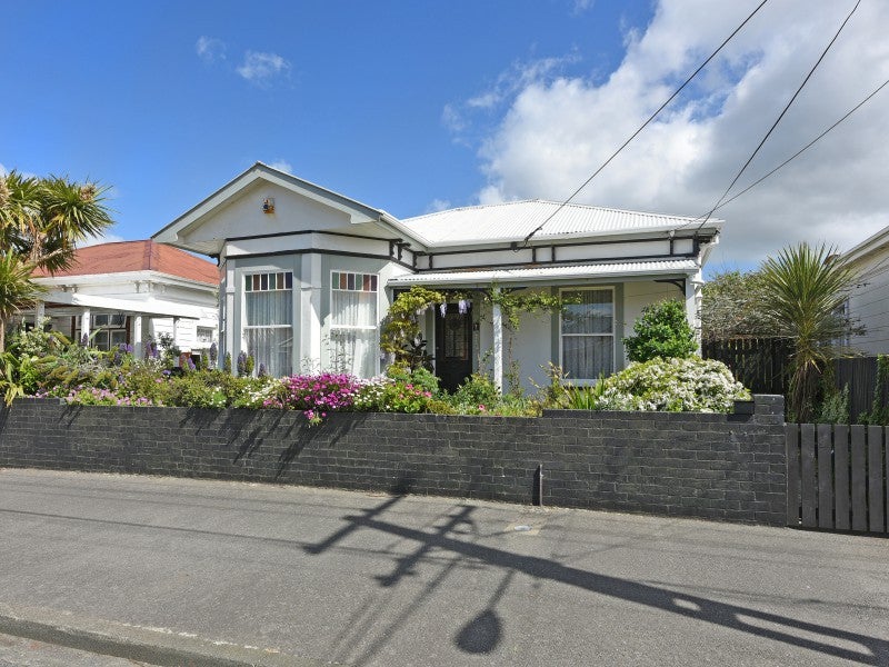 7 William Street, Petone, Lower Hutt - Carousel 24