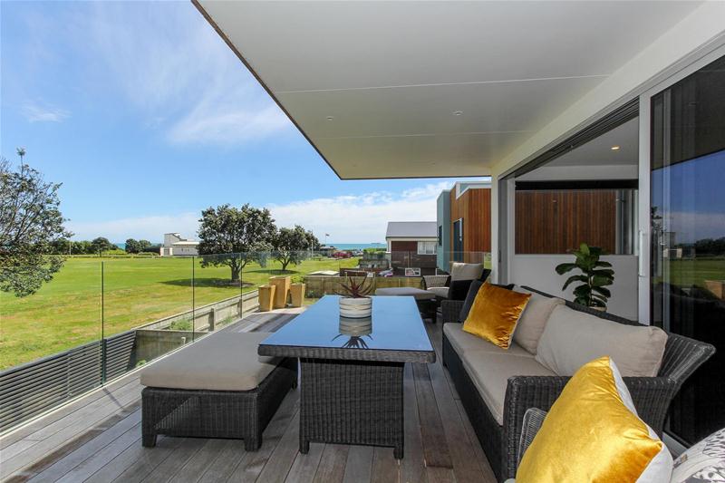 12 Nobs Line, Strandon, New Plymouth - Carousel 1