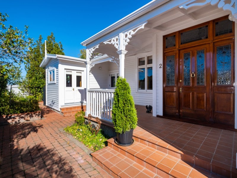 2 Selwyn Road, Hospital Hill, Napier - Carousel 2