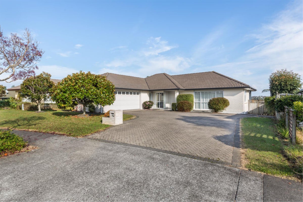 9 Trovare Place, Golflands, Auckland - Carousel 1