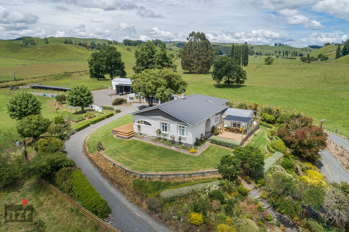 164 Murimotu Road, Hunterville - Carousel 1