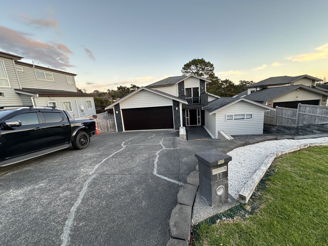 50 Laurel Oak Drive, Schnapper Rock, Auckland - Carousel 1