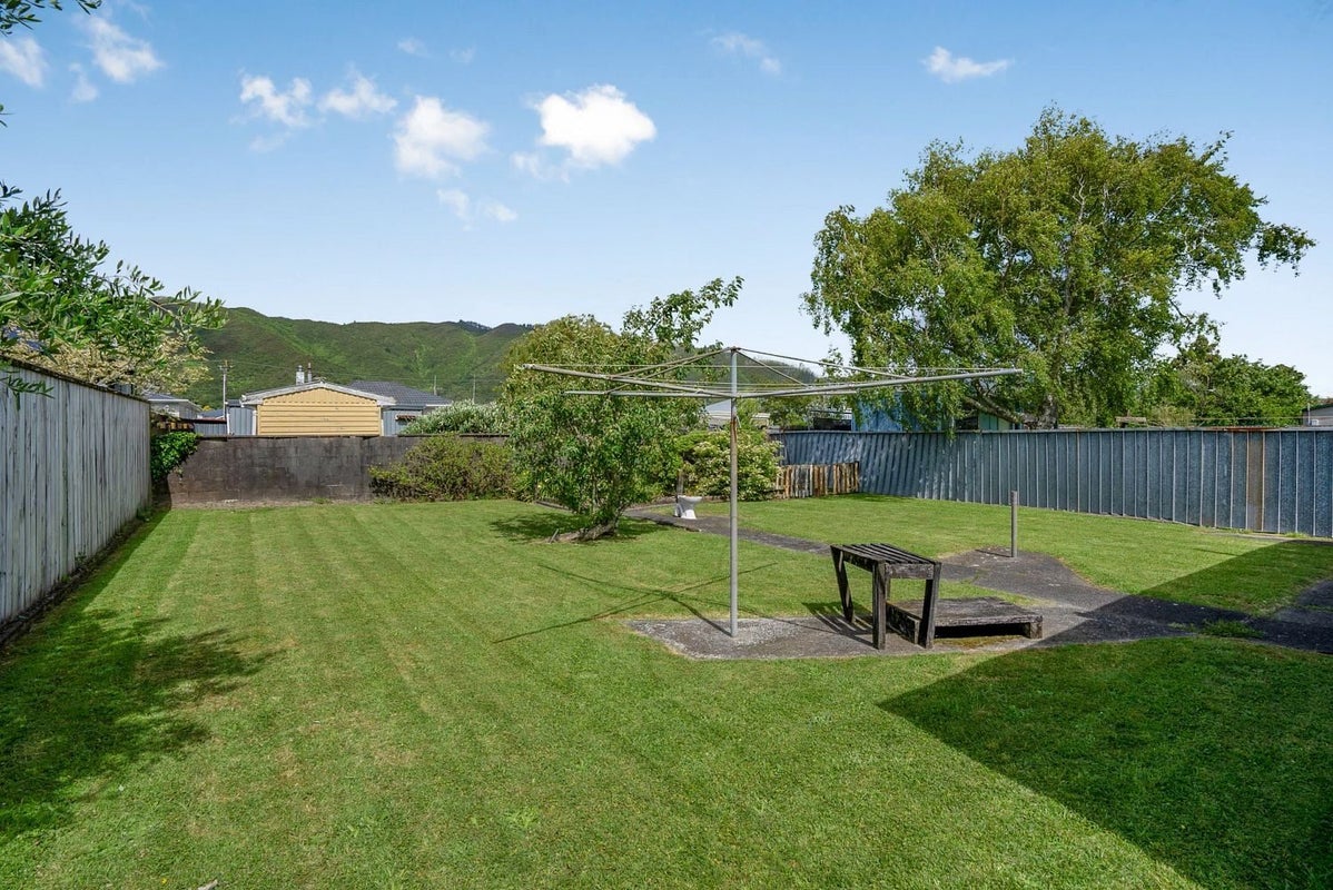 178 Wellington Road, Wainuiomata, Lower Hutt - Carousel 2