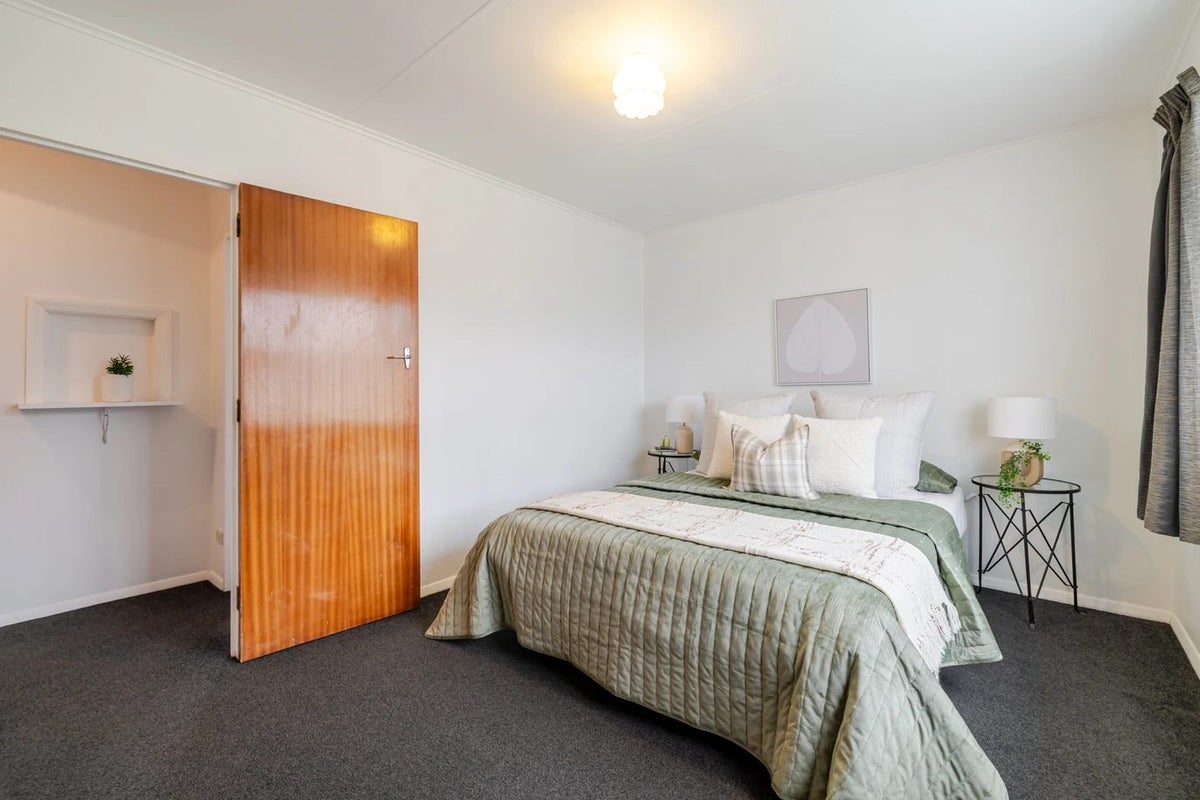 2/175 Park Road, West End, Palmerston North - Carousel 10