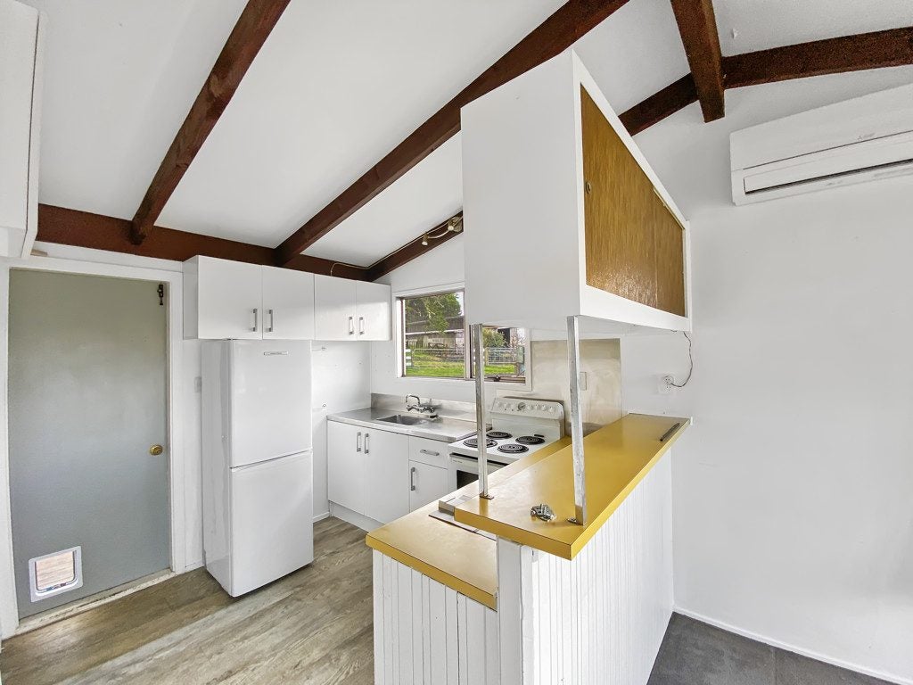 33 Anzac Valley Road, Waitakere, Auckland - Carousel 2
