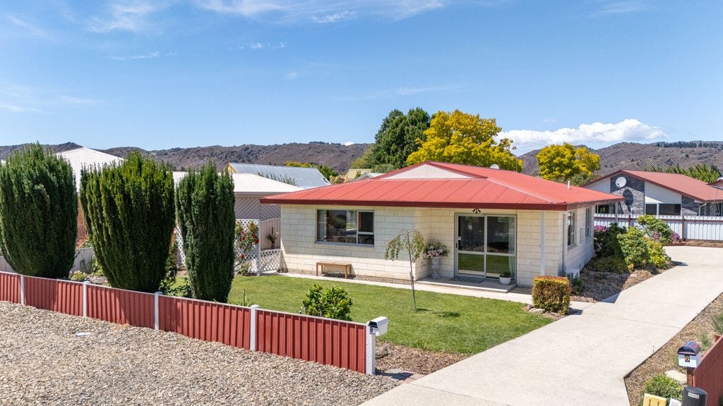 8 Mayfair Grove, Alexandra, Alexandra - Carousel 1