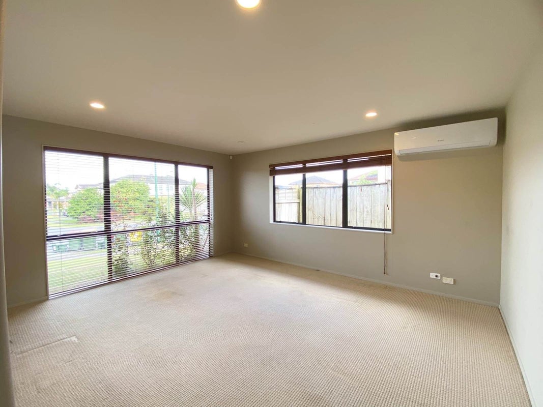 15 Thyme Court, Flat Bush, Auckland - Carousel 2
