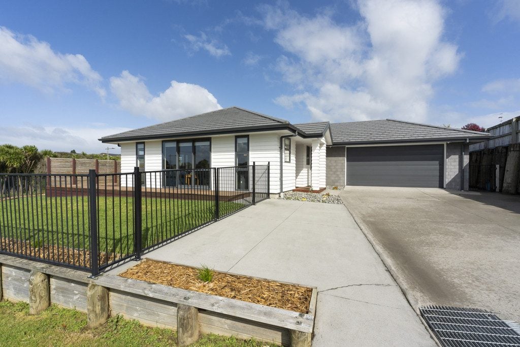 1 Wainui Avenue, Tikipunga, Whangarei - Carousel 1