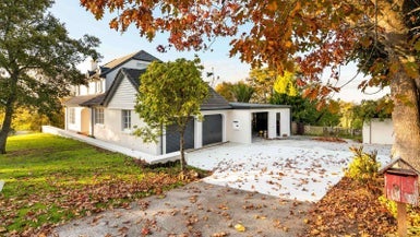 9 Laingfield Terrace, Laingholm, Auckland - Carousel 1