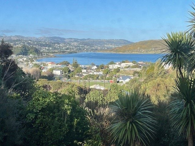 16 Corlett Road, Plimmerton, Porirua - Carousel 1