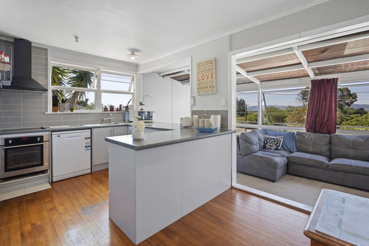 29 Gordon Road, Western Heights, Rotorua - Carousel 2