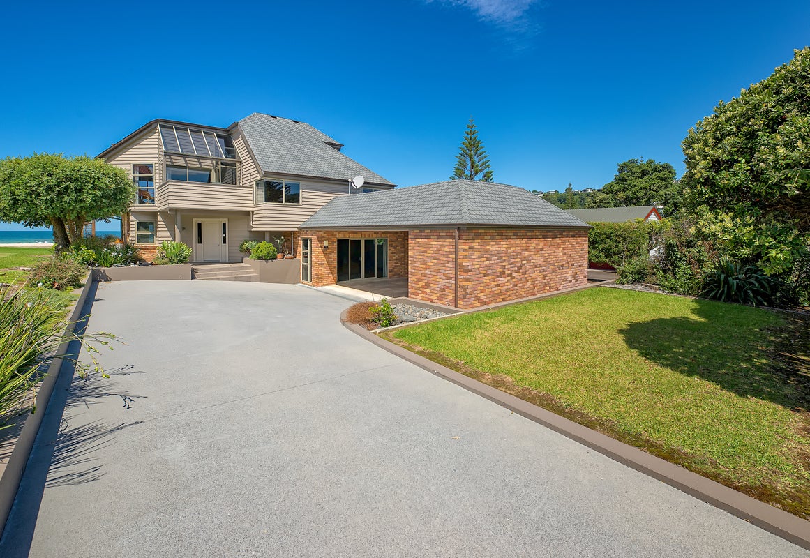 104 Bambury Place, Onemana, Whangamata - Carousel 1