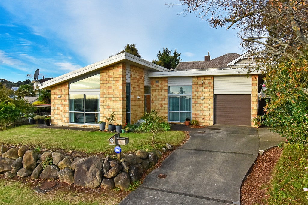 4A Barberton Terrace, Red Hill, Papakura - Carousel 15