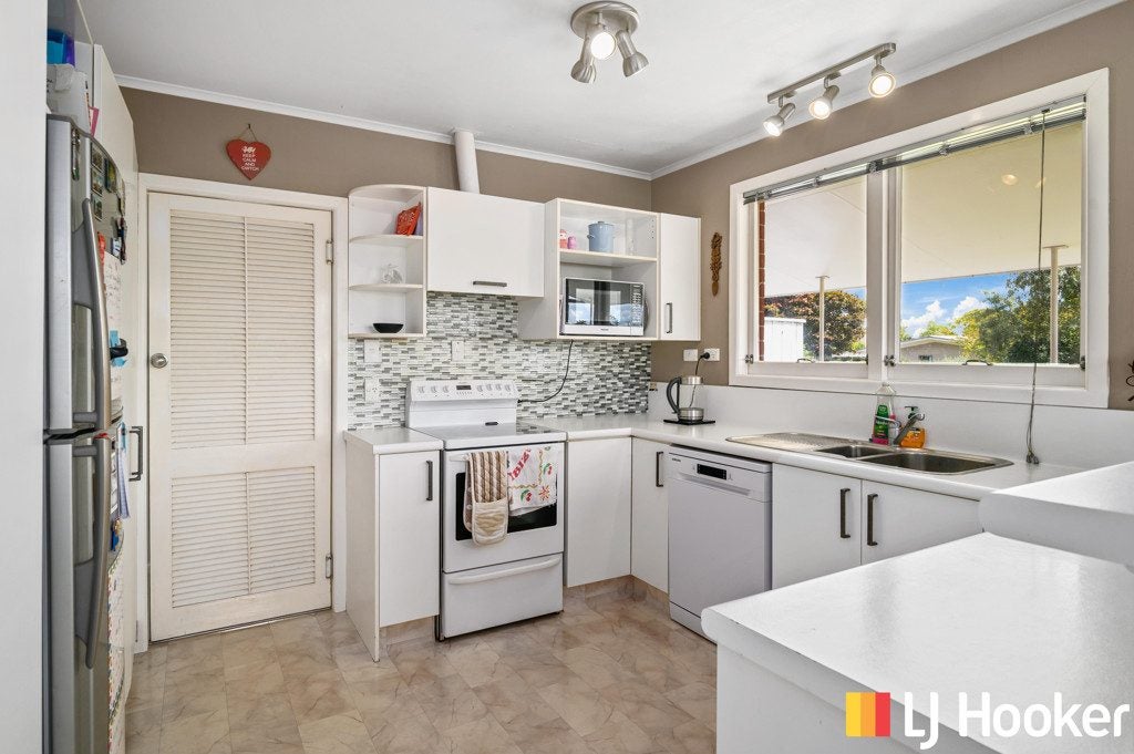 9 Carlton Street, Glenholme, Rotorua - Carousel 2