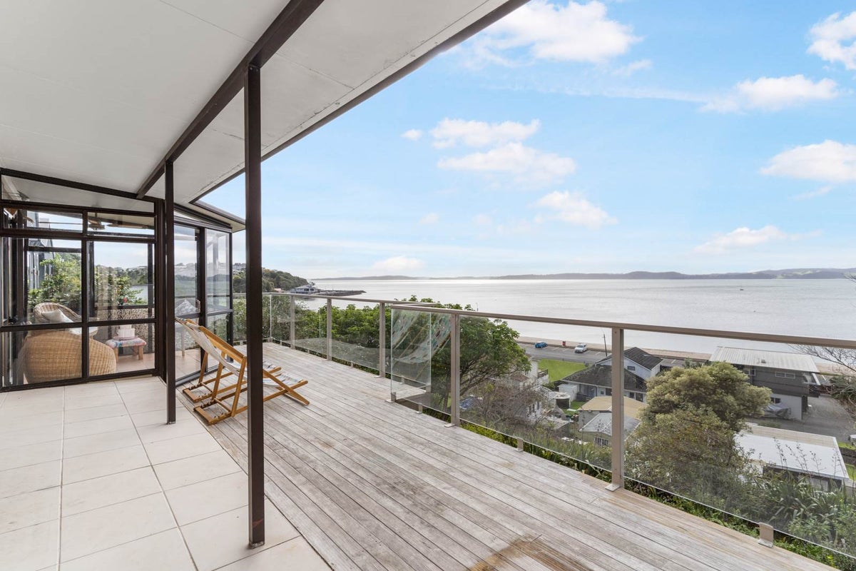 18 Carlton Crescent, Maraetai, Auckland - Carousel 2