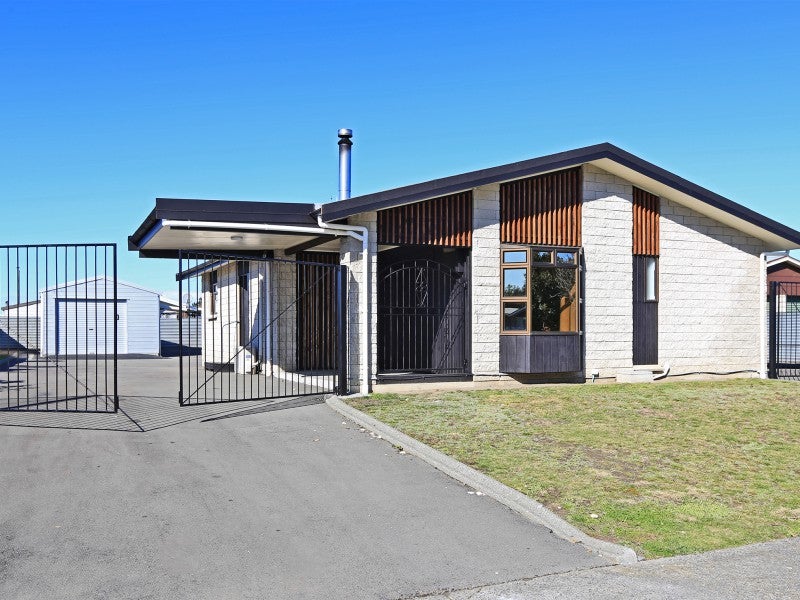 23 Amundsen Avenue, Flaxmere, Hastings - Carousel 1