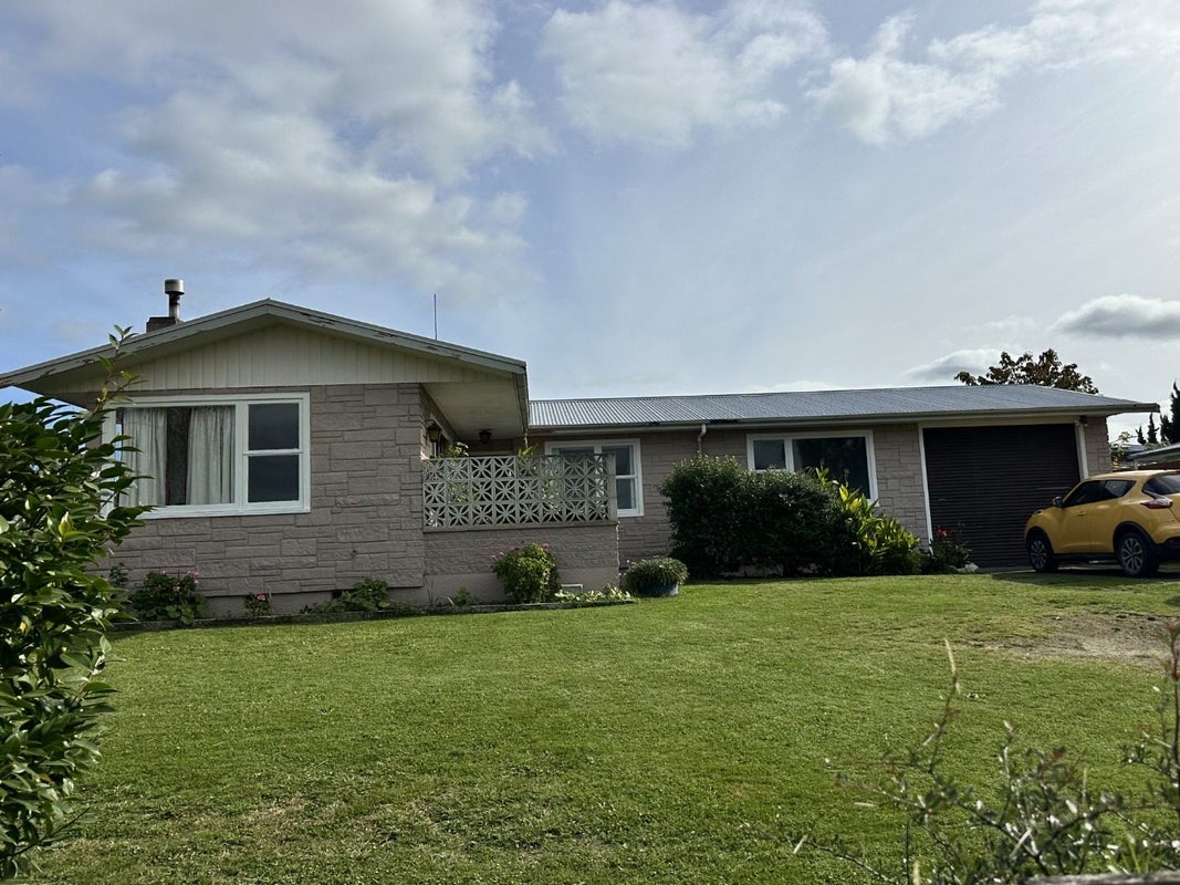 77 Sunderland Drive, Flaxmere, Hastings - Carousel 1