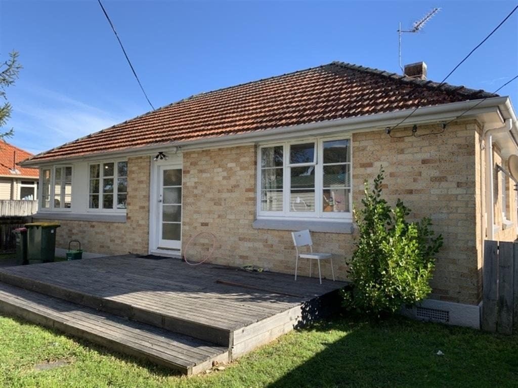 11 Dowding Street, Melville, Hamilton - Carousel 1