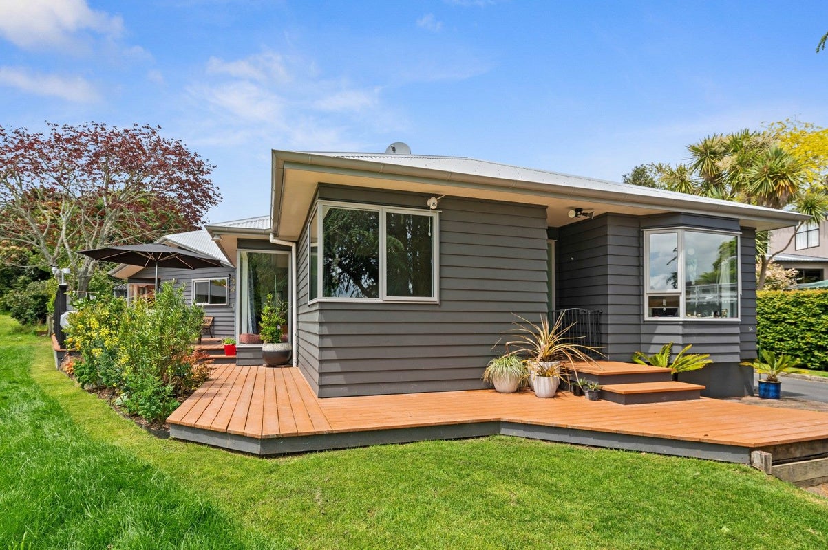 3A Blackmore Drive, Lynmore, Rotorua - Carousel 1
