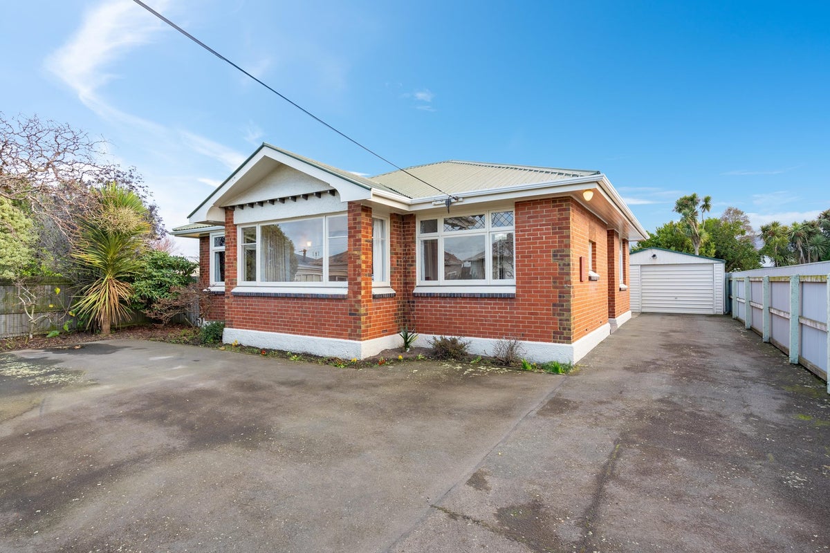 118 Bay View Road, South Dunedin, Dunedin - Carousel 1