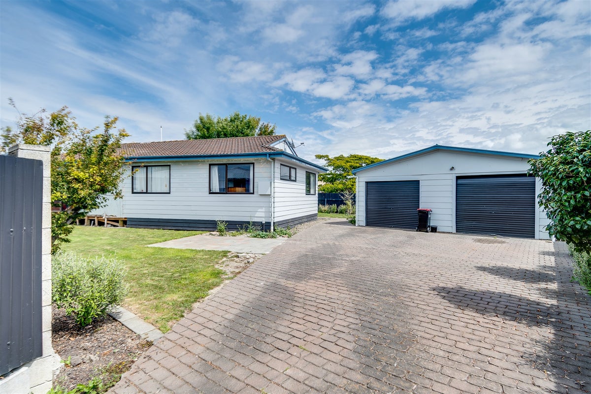 19 Foster Terrace, Onekawa, Napier - Carousel 1